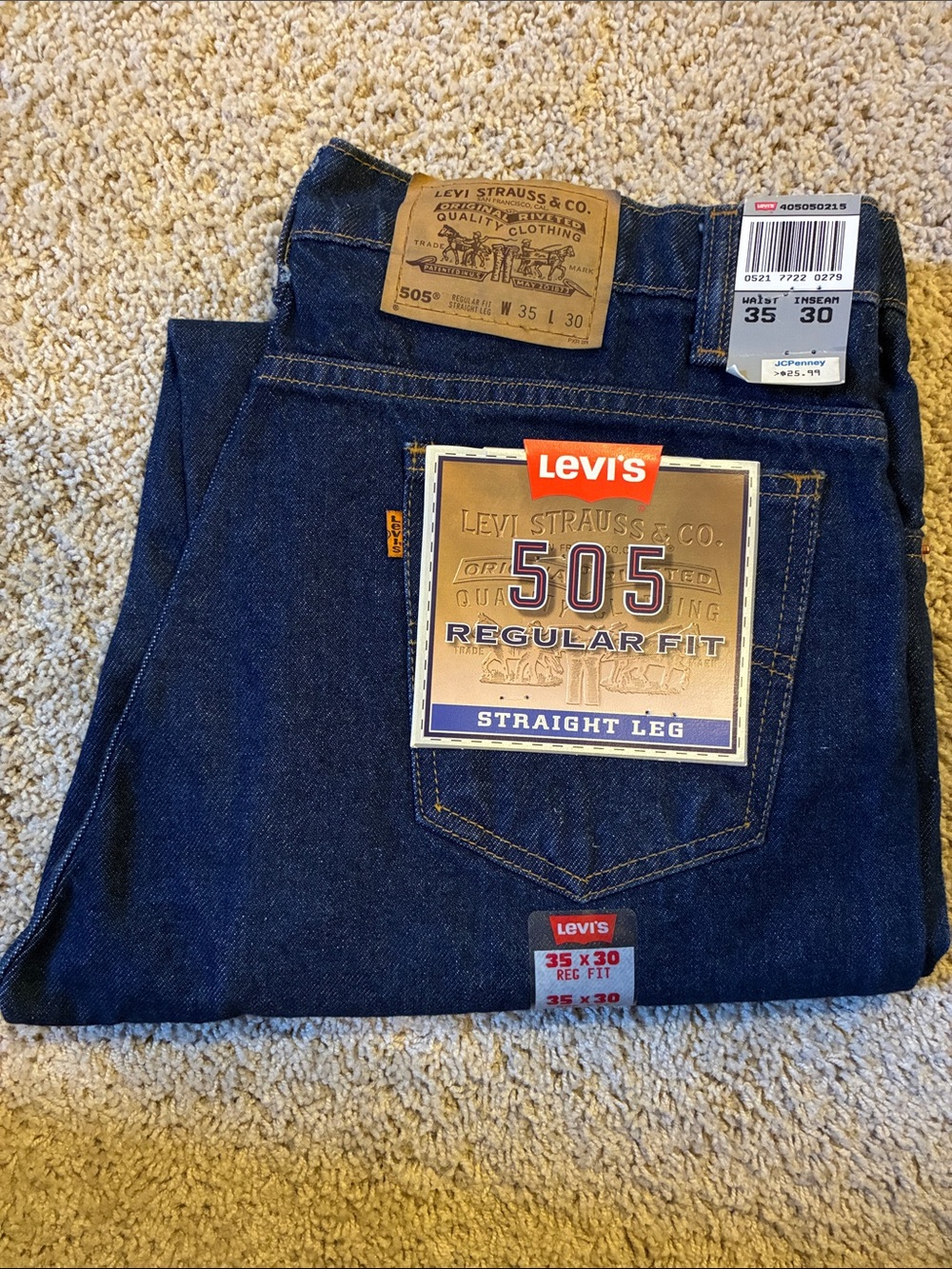 *NWT* Vintage Levi's 505 Regular Fit Straight Leg Jeans - Dark Blue
